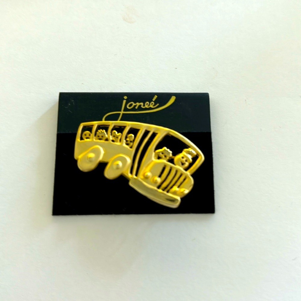 Bus Driver / Kids Brooch